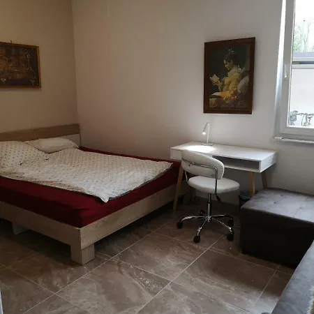 Habitación en casa particular Free Park&bikes *